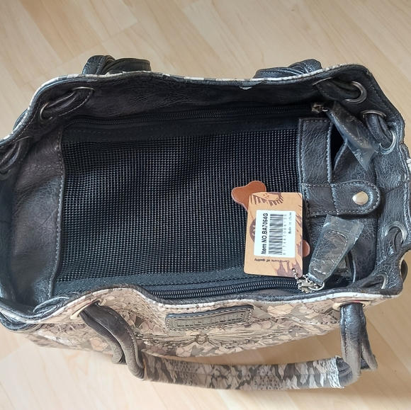 Backbone Faux Snake Leather Pet Purse - Picture 2 of 12